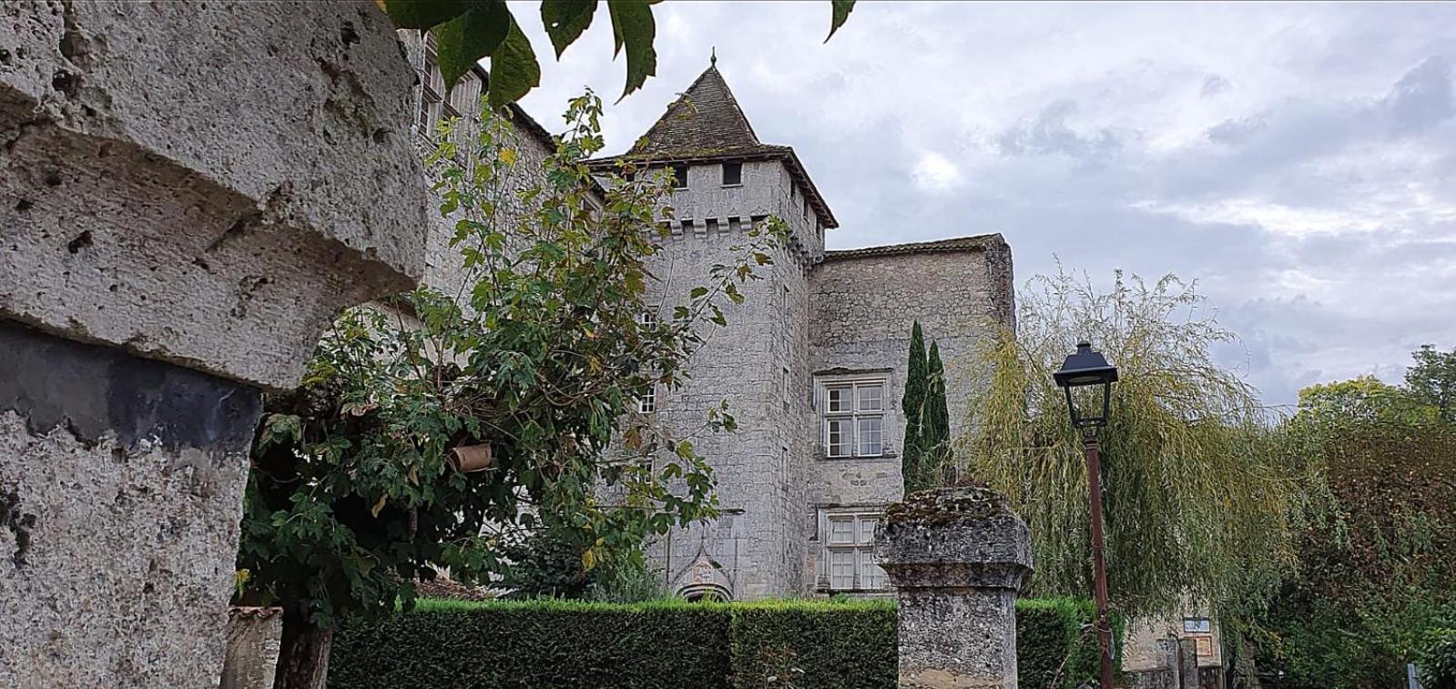 La Maison Des Cornieres Fourcès Eksteriør bilde