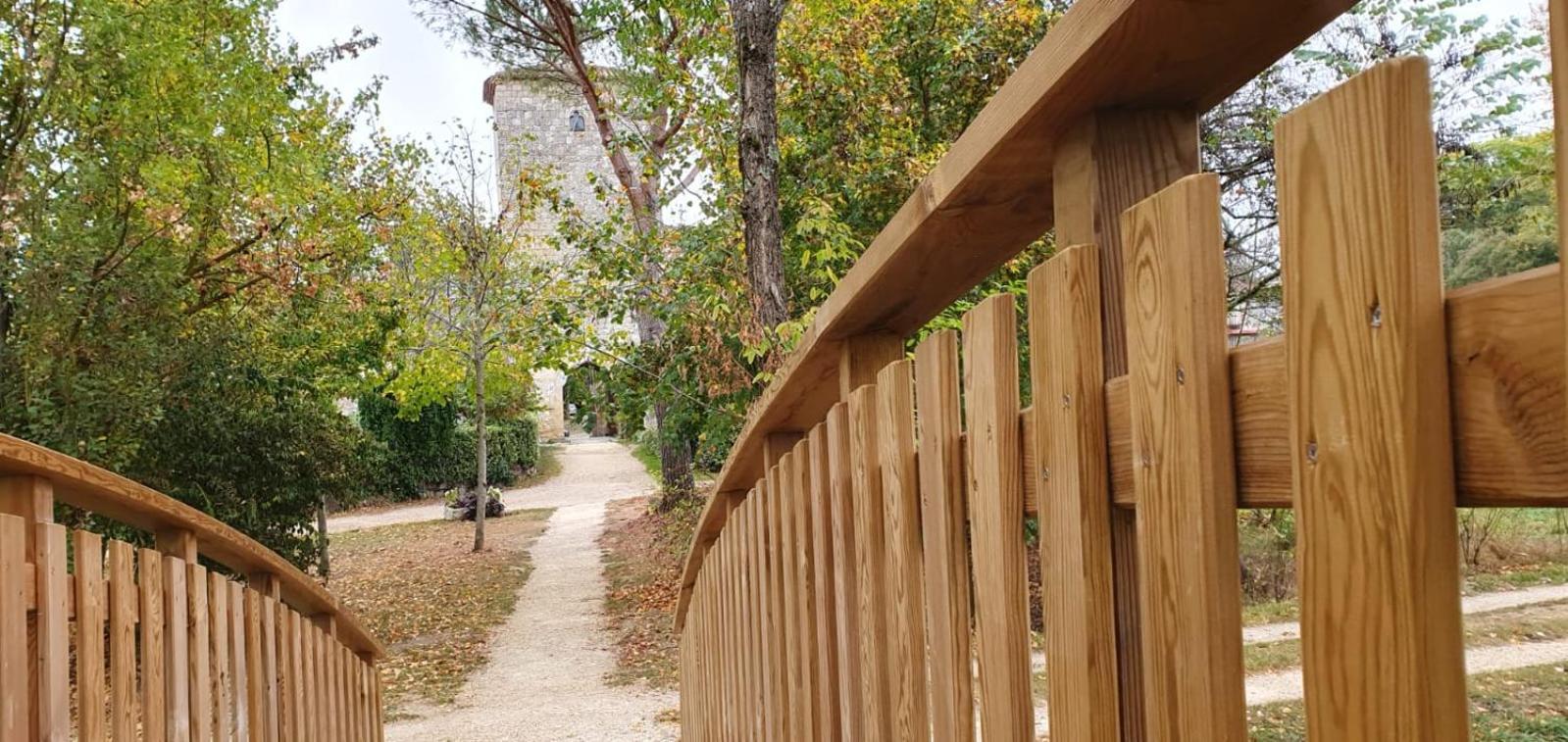 La Maison Des Cornieres Fourcès Eksteriør bilde
